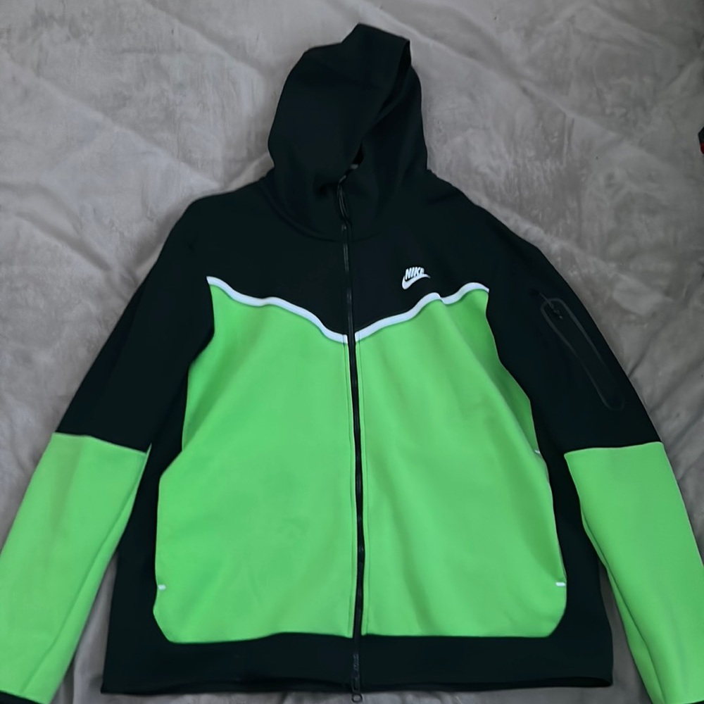 Green & Black Nike tech hoodie sz:XL